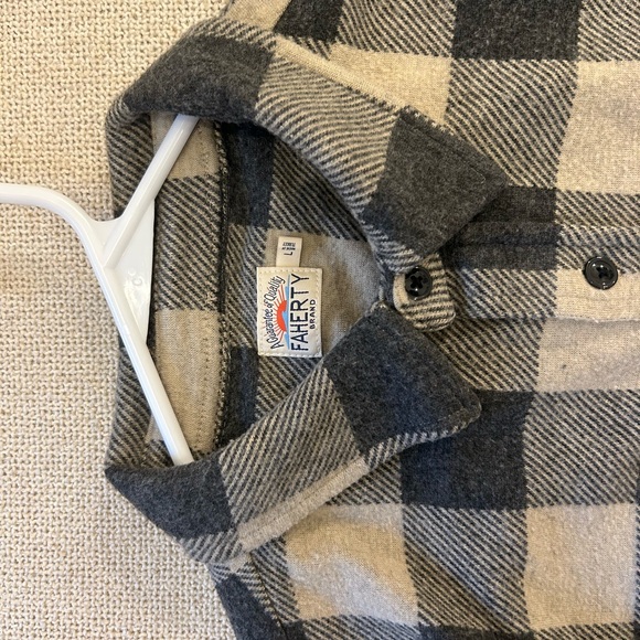 Faherty Gray Charcoal and Tan Plaid Shirt - Picture 2 of 2